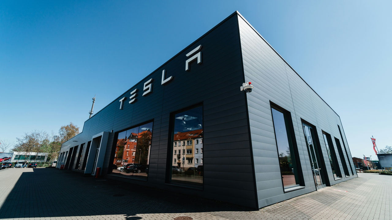 Tesla Will Invest USD 500 Million To Build Dojo Supercomputer In New York