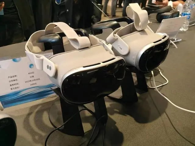 In-App Image Of The Headset Provided By The Seller.