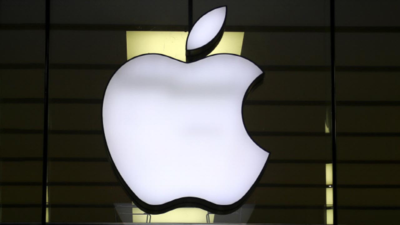 Apple Surrenders In EU Opens Web Distribution For iOS Apps